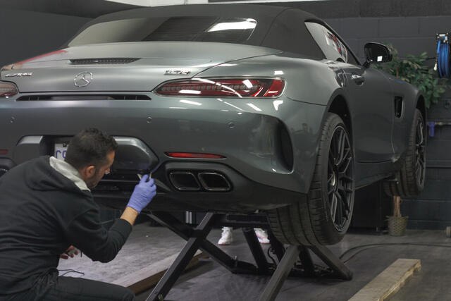 Ceramic coating service