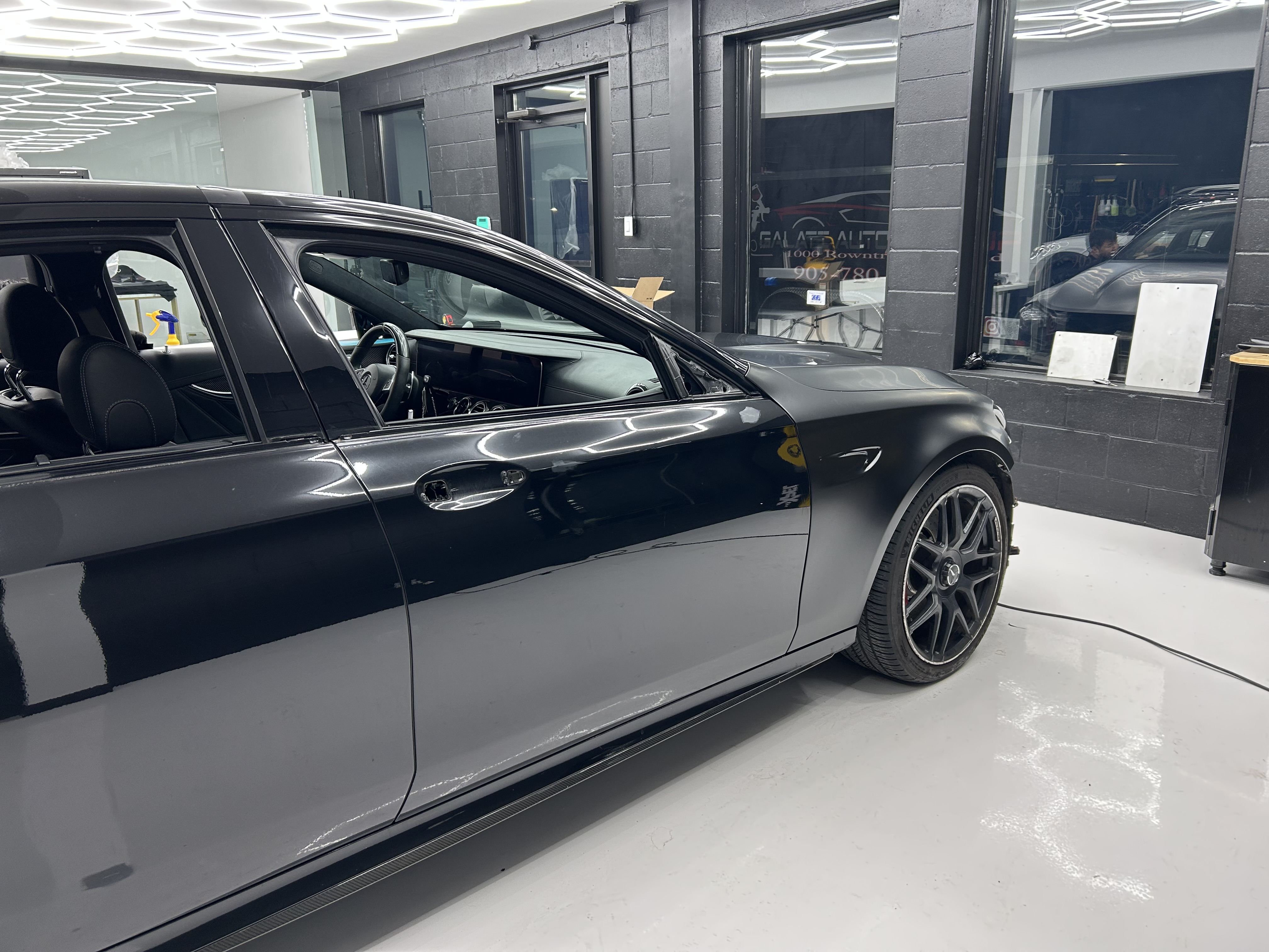 Mercedes AMG Stealth PPF – Side Finish